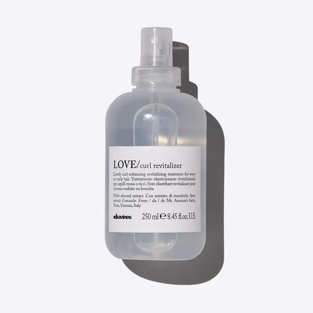 Восстанавливающий спрей LOVE revitalizer для усиления кудрей