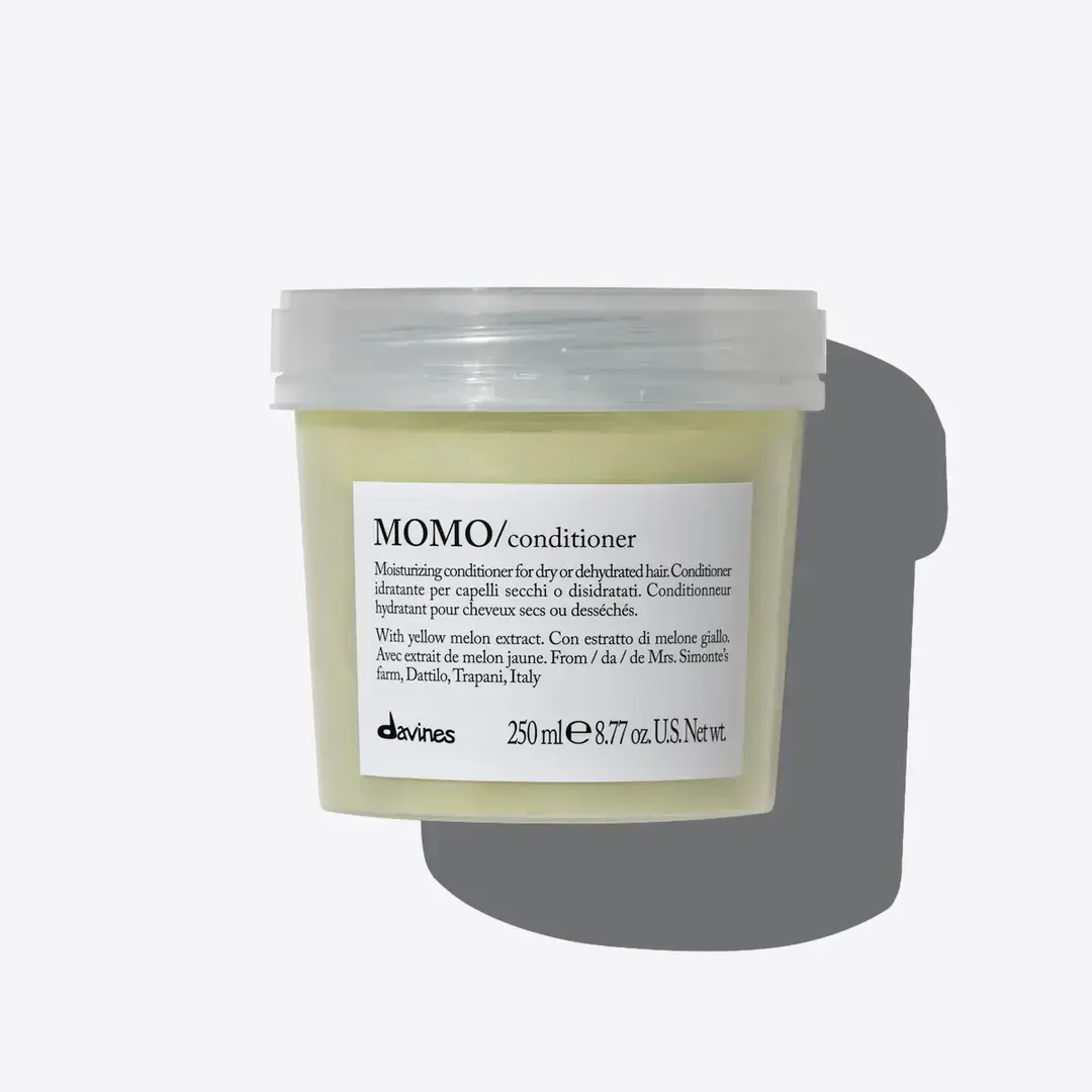 Увлажняющий кондиционер MOMO